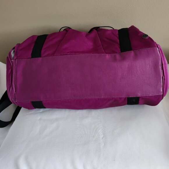 Lululemon Run Ways Duffel - Picture 3 of 13